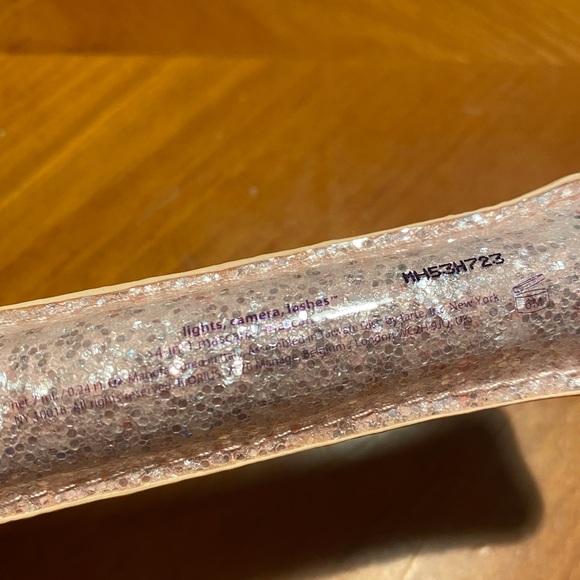 Tarte Lights, Camera, Lashes 4-in-1 Mascara - Picture 4 of 8